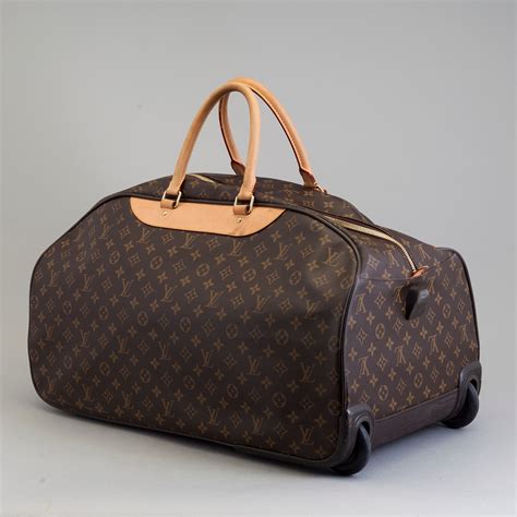 carry-on louis vuitton luggage